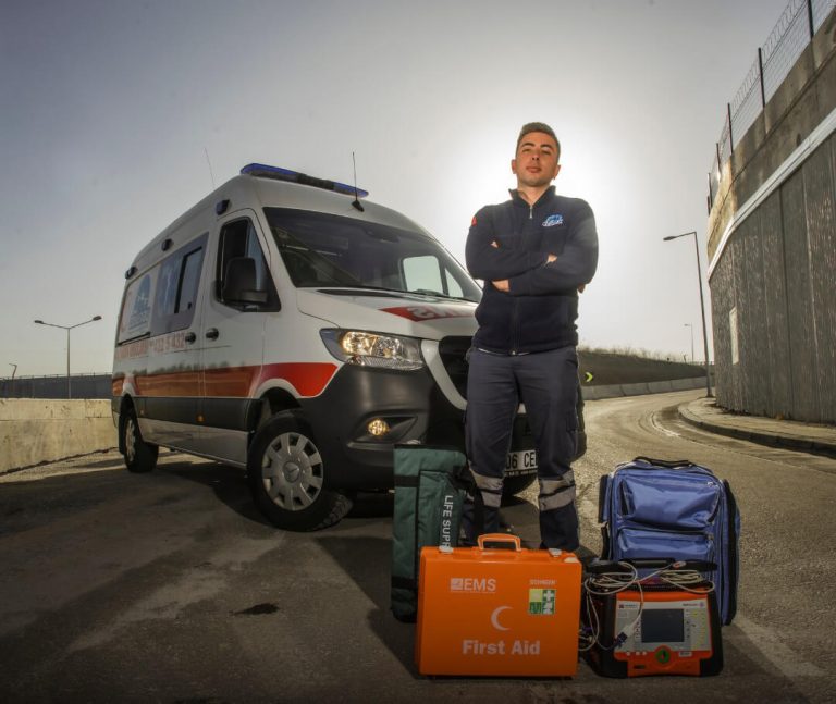 dolunay-ambulans-1.jpg
