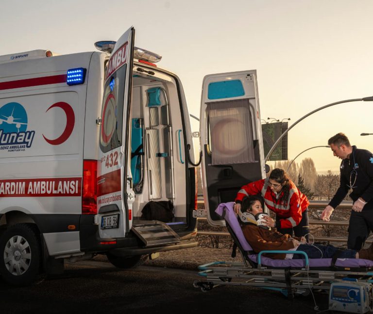 dolunay-ambulans-11.jpg